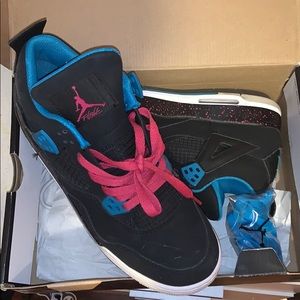 Jordan 4s
